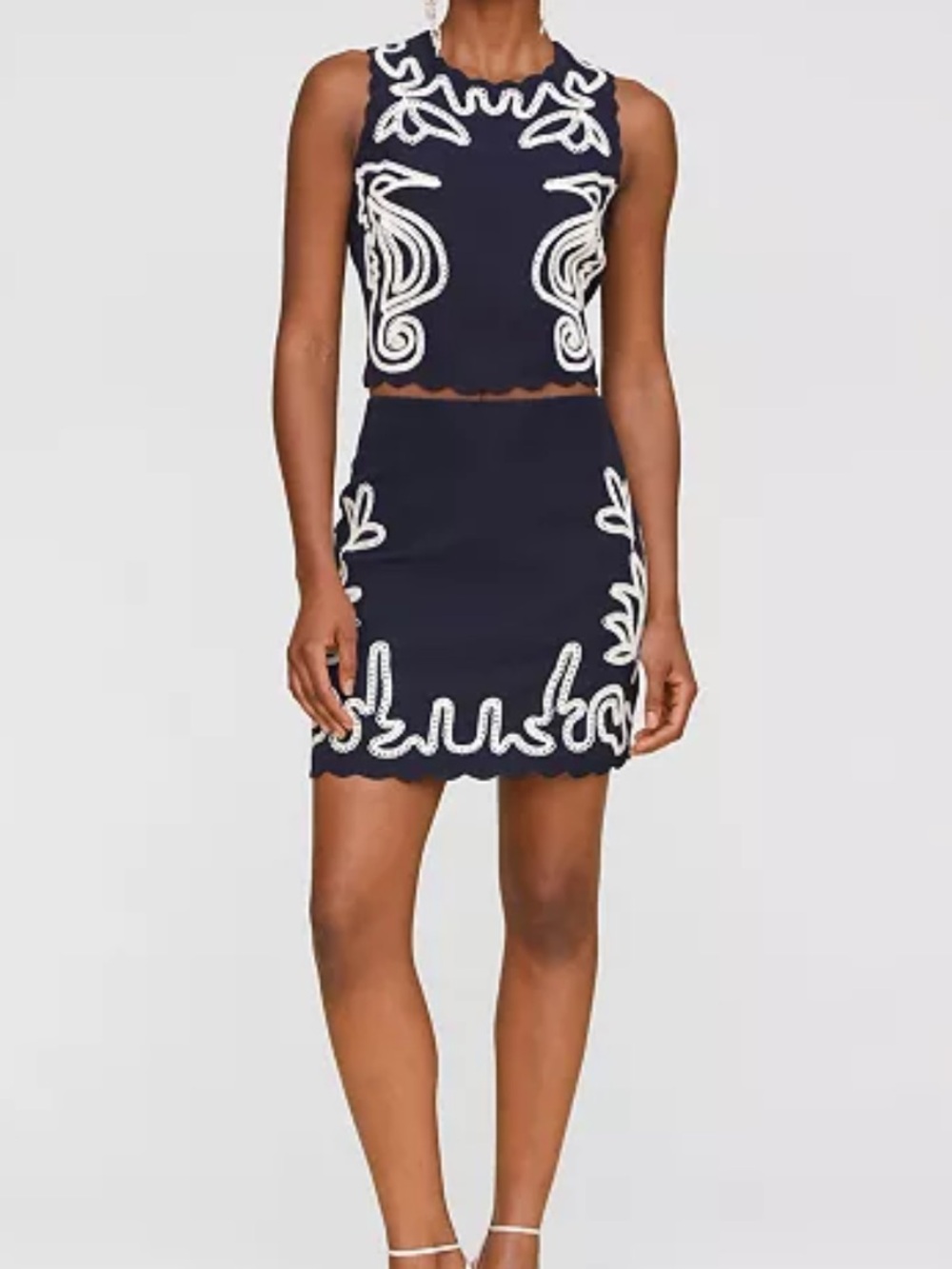 Avec Les Filles Seahorse Embroidery Sleeveless Shell Top